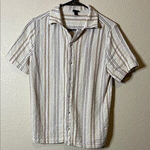 Men’s Striped Button Down